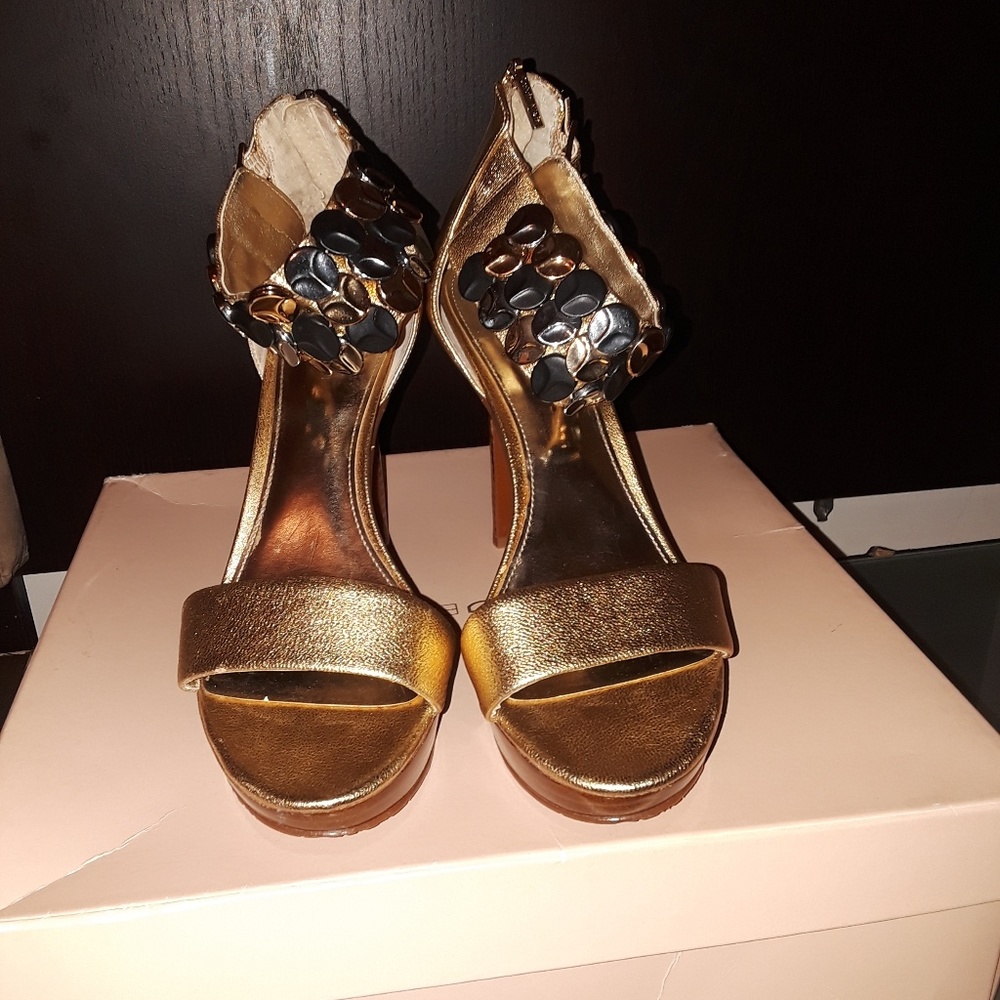 Beautiful gold Sandals